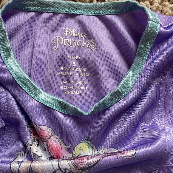 Disney Princess Little Mermaid nightgown, size 5 - Picture 2 of 3